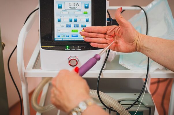 Urządzenie do leczenia żylaków metodą endowasalnej koagulacji laserowej